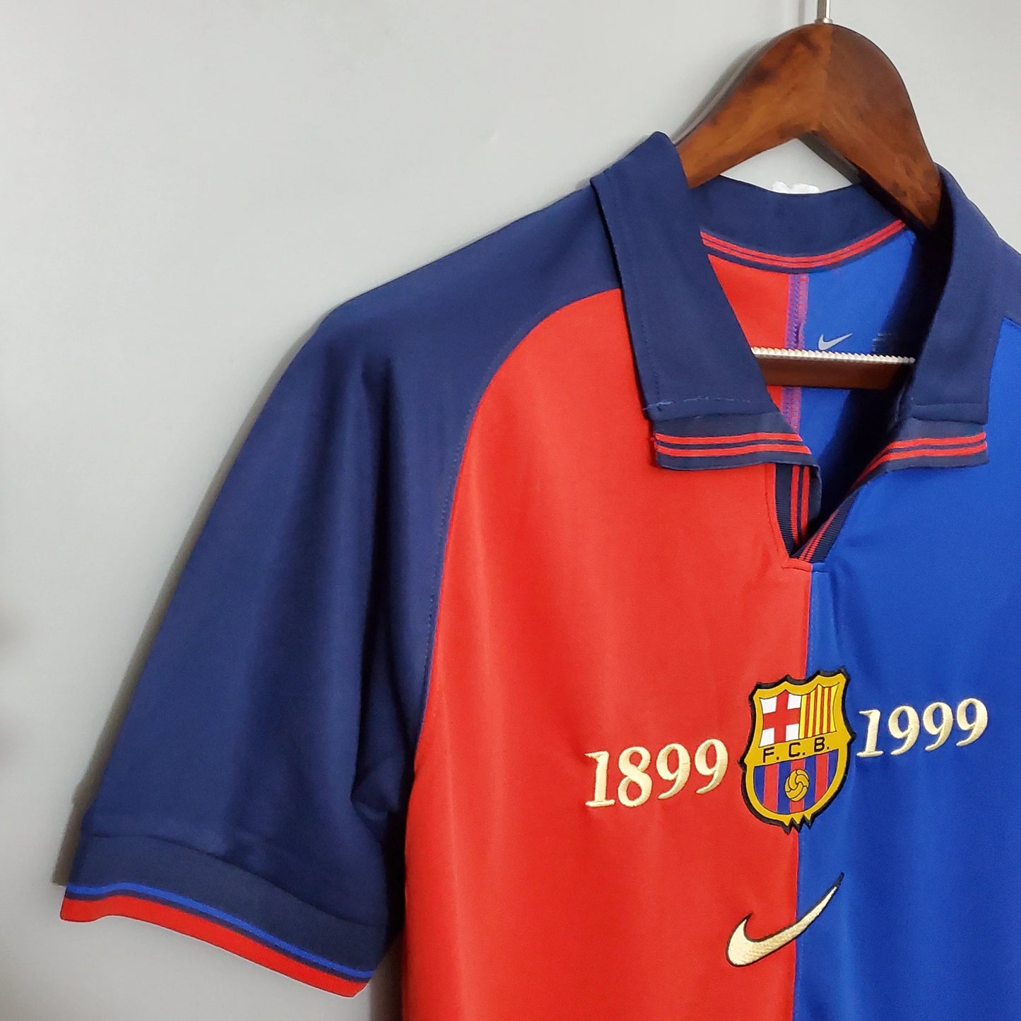 Barcelona Home Retro 100th Anniversary-1999-2000 Jersey